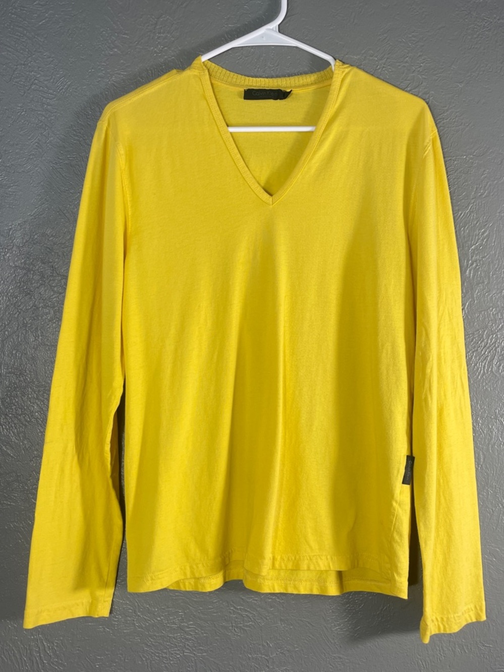 Calvin Klein Top Womens M Yellow V Neck Long Sleeve Made in Italy Minimalist